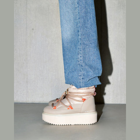 Technical Platform Beige